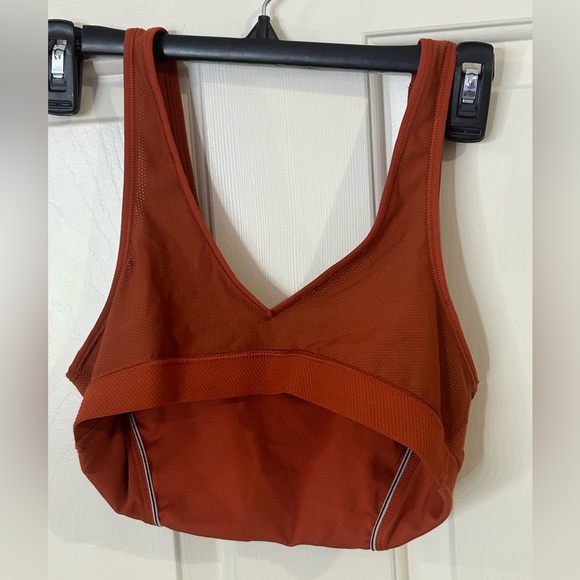 Nike Swoosh Icon Clash Sports Bra Women's V-Neck Medium Burnt Orange - Picture 6 of 6